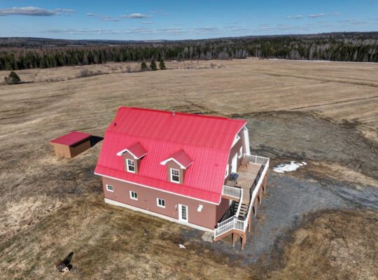 560K Courcelles Fermette 102ac. écurie,cultivable