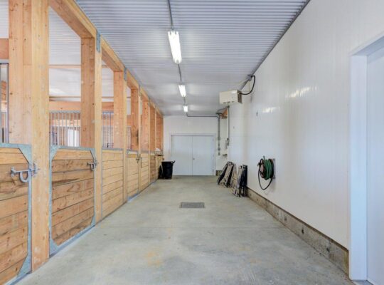 560K Courcelles Fermette 102ac. écurie,cultivable