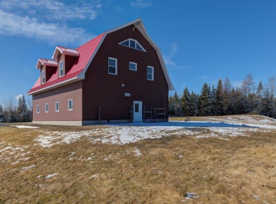 560K Courcelles Fermette 102ac. écurie,cultivable