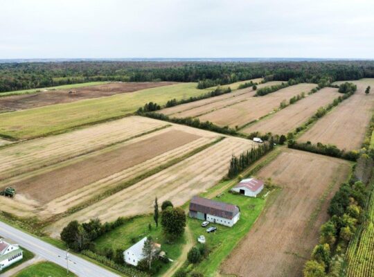 Ste-Cécile-de-Milton : Ferme 103 acres