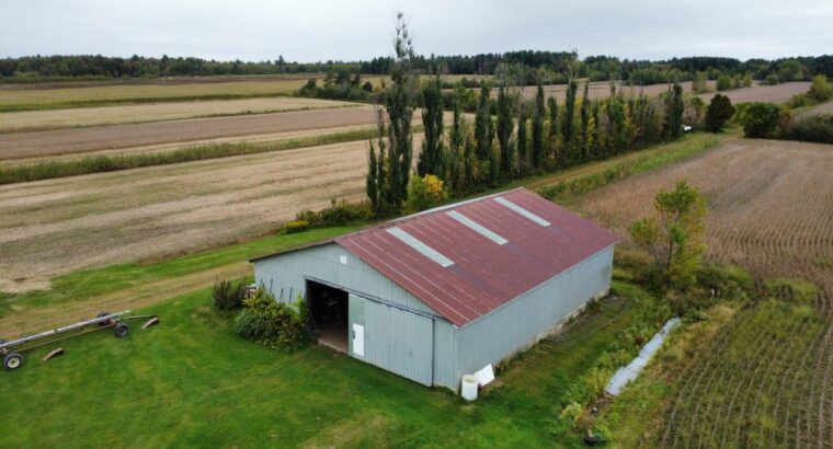 Ste-Cécile-de-Milton : Ferme 103 acres