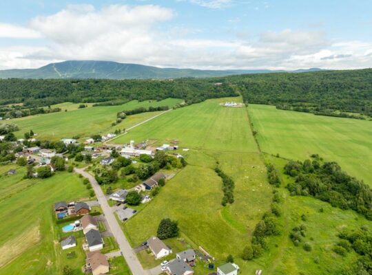St-Joachim : Ferme 153 acres,88 acr en culture
