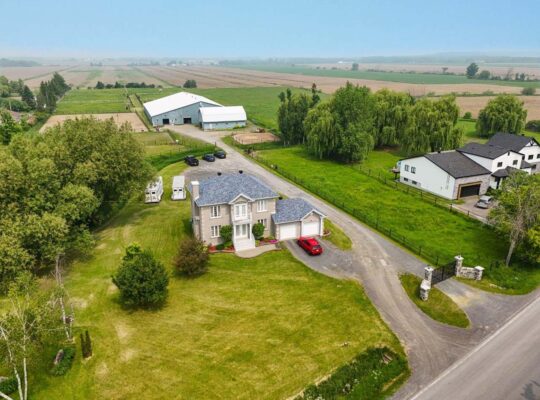 St-Mathias-sur-Richelieu Domaine équestre 13 arp