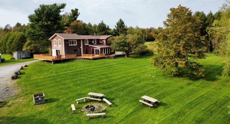 Danville. Domaine , maison 6c érablière