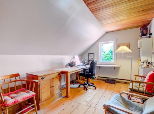 St-Ferdinand (Ctre Québec) :Maison 4 CAC 135 acr