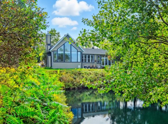 Wotton (Estrie) : Domaine avec maison clé en main