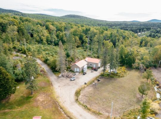 La Patrie (Estrie) : Érablière à vendre de 42 hect