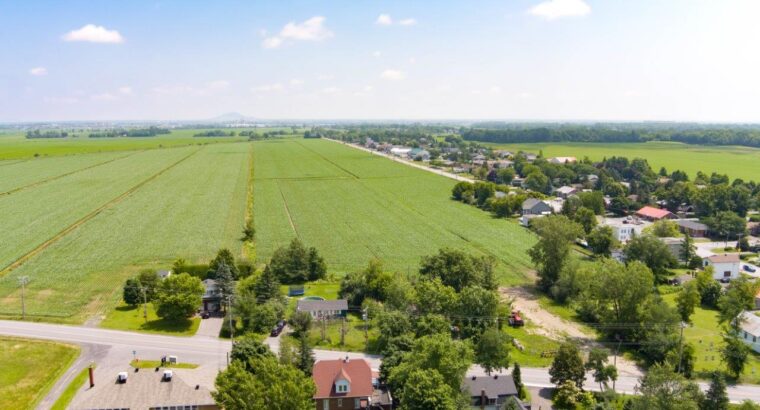 St-Jean-sur-Richelieu,terre agricole en ville 57ac