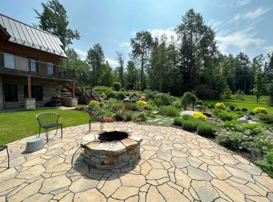 Frontenac (Estrie) : Domaine, maison- 5 acres lac