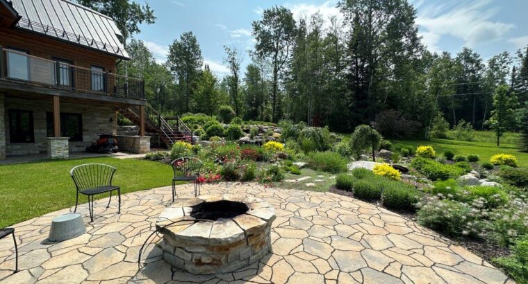Frontenac (Estrie) : Domaine, maison- 5 acres lac