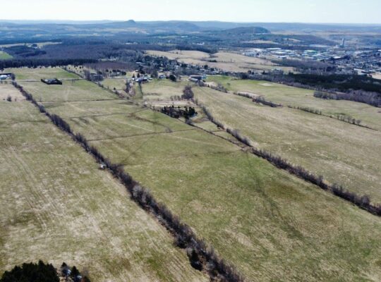Danville (Estrie) : Terre agricole 243 acres