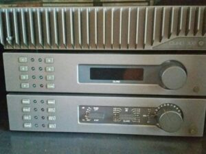 Ampli, pré-ampli et tuner Quad modèle 306