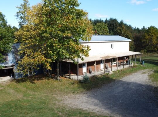 Tingwick (Centre-du-Québec) : Fermette de 77 acres