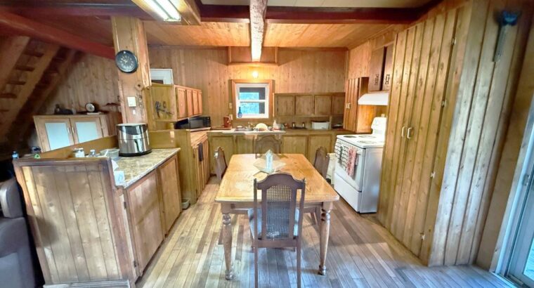 Tingwick (Centre-du-Québec) : Fermette de 77 acres