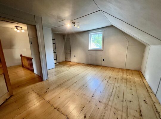 Danville, maison 3c, grande cour arrière