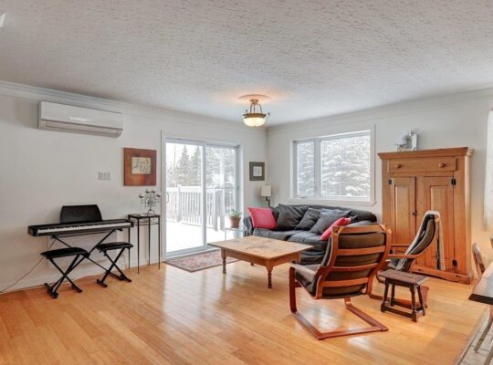 Audet (Estrie) : Domaine de 152 acres, érablière