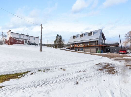 St-Urbain (Capitale-Nationale) : Ferme d’émeus