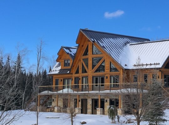 Frontenac (Estrie) : Domaine 5 acres avec lac