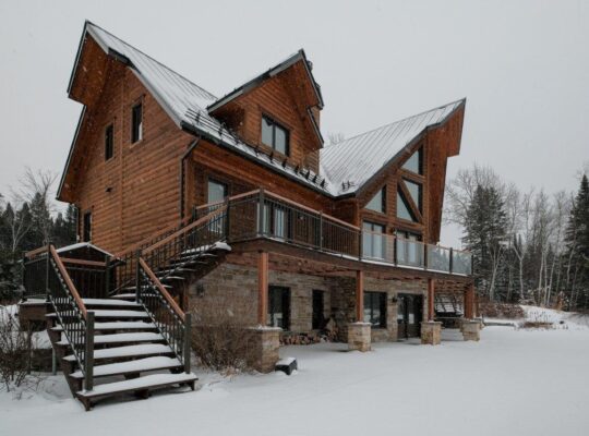 Frontenac (Estrie) : Domaine 5 acres avec lac