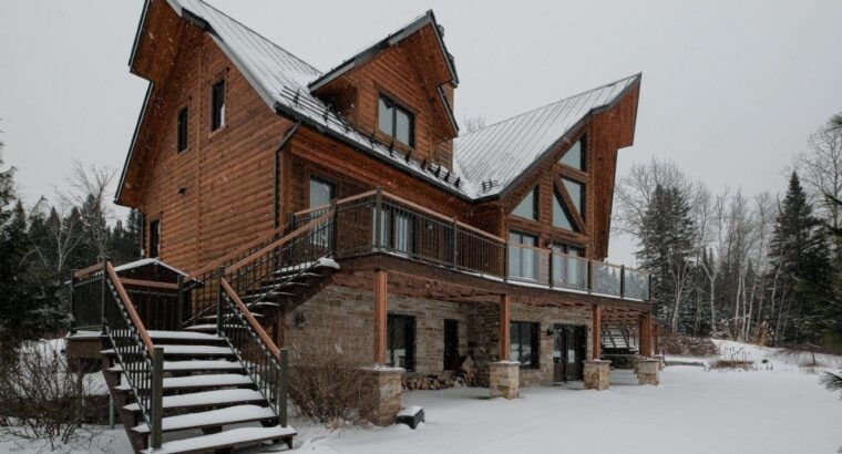 Frontenac (Estrie) : Domaine 5 acres avec lac