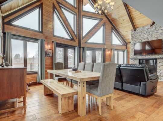 Frontenac (Estrie) : Domaine 5 acres avec lac