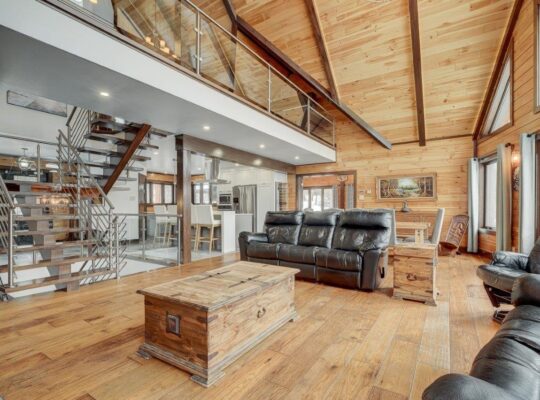 Frontenac (Estrie) : Domaine 5 acres avec lac