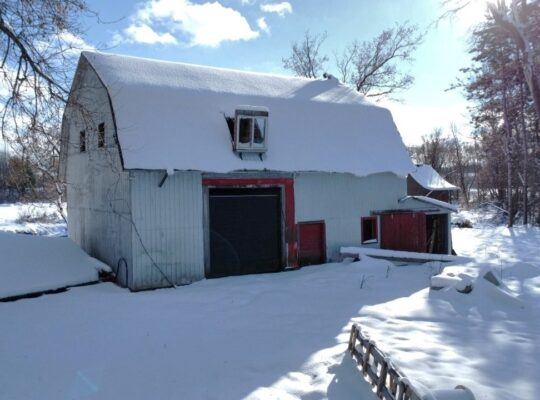 St-Albert (Centre-du-Québec) : Maison en constr.