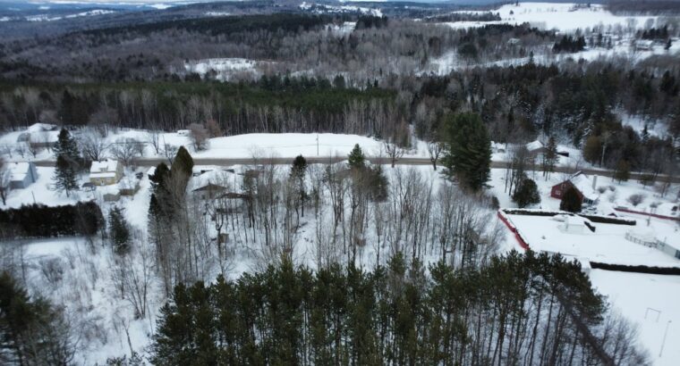 Val-des-Sources (Estrie) : Maison, garage attenant