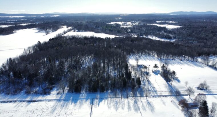 Roxton (Montérégie) : Ferme 244 acres, étable