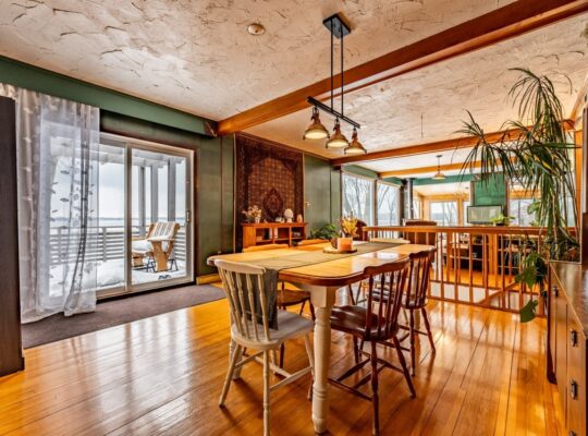 Trois-Rivières: Fermette équestre 4.86ac bord eau