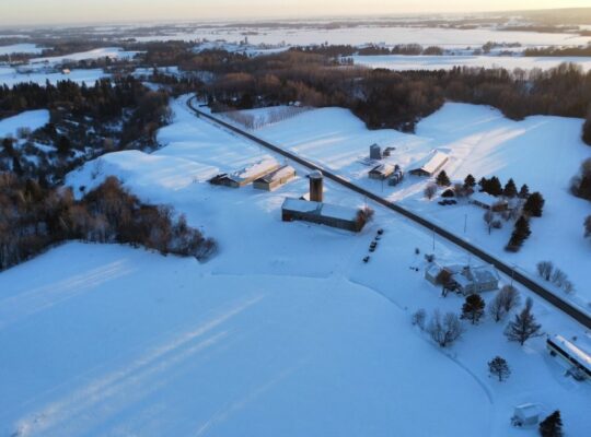 Sainte-Ursule (Mauricie) : Ferme & bâtiments 408ac
