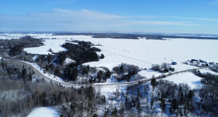 Sainte-Ursule (Mauricie) : Ferme & bâtiments 408ac