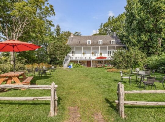 Île-d’Orléans (Capitale-Nationale) : Ferme de lait