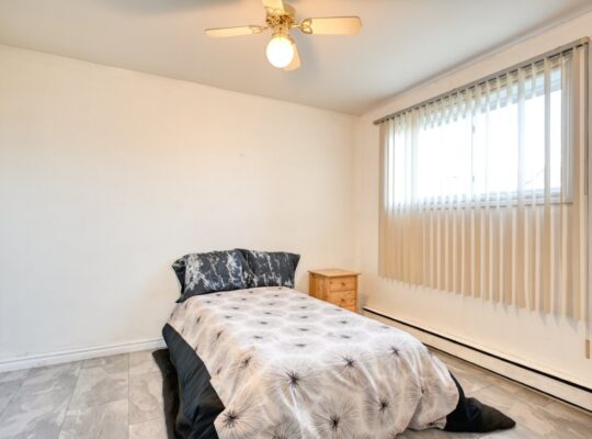 Thetford Mines: Immeuble à revenus 8 logements