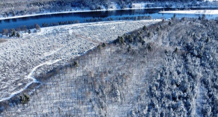 Drummondville Terre 136 acr – Rivière St-François