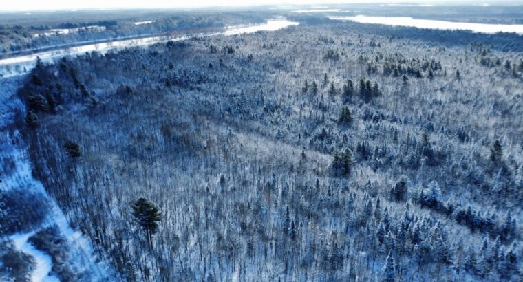 Drummondville Terre 136 acr – Rivière St-François