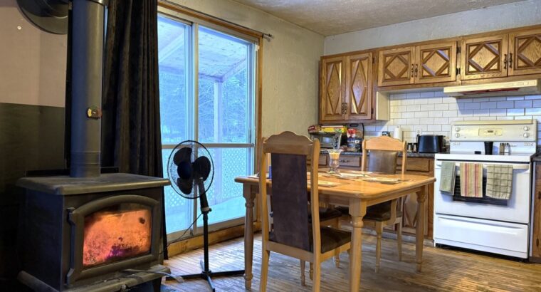 Val-des-Sources (Estrie) : Maison, garage attenant