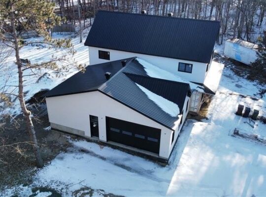 St-Albert (Centre-du-Québec) : Maison en constr.