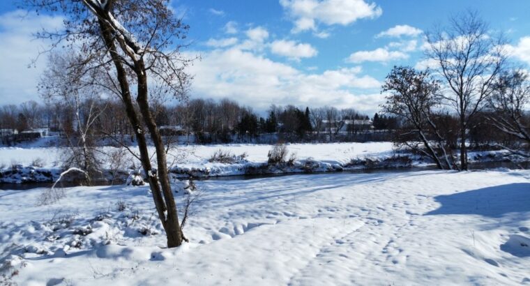 St-Albert (Centre-du-Québec) : Maison en constr.