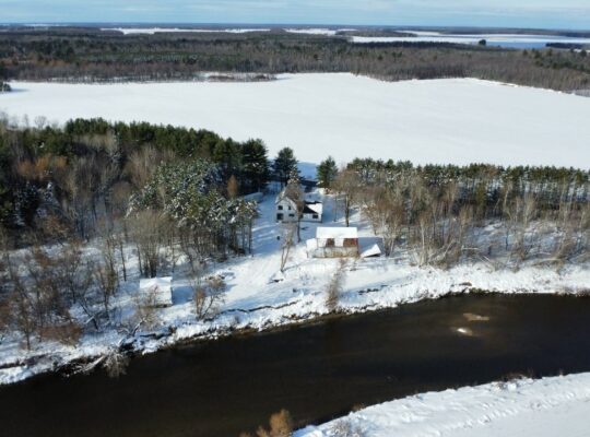 St-Albert (Centre-du-Québec) : Maison en constr.