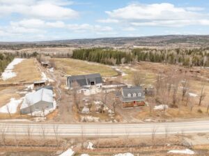 Armagh (Chaudière-Appalaches) : Ferme érablière