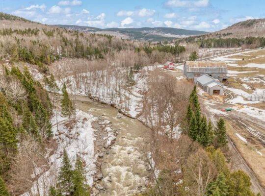 St-Philémon (Chaudière-Appalaches) : Ferme 167 acr