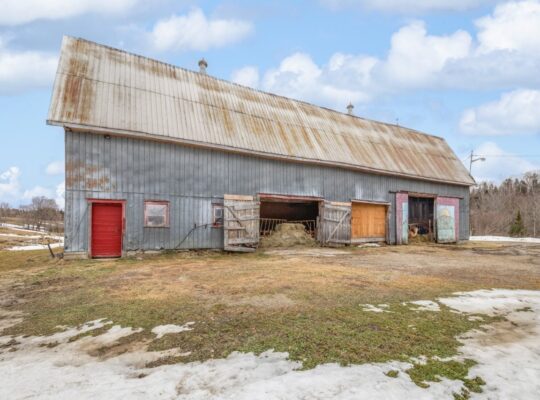 St-Philémon (Chaudière-Appalaches) : Ferme 167 acr