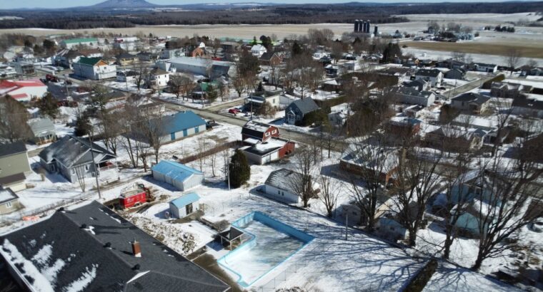 Wotton (Estrie) : Terrain pour multi logement