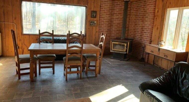 Roxton Falls (Montérégie) : Terre à bois et agr.