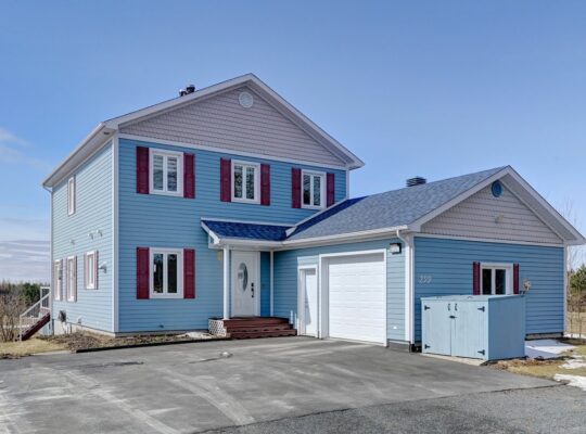 St-Georges-de-Windsor (Estrie): Fermette 3 garages