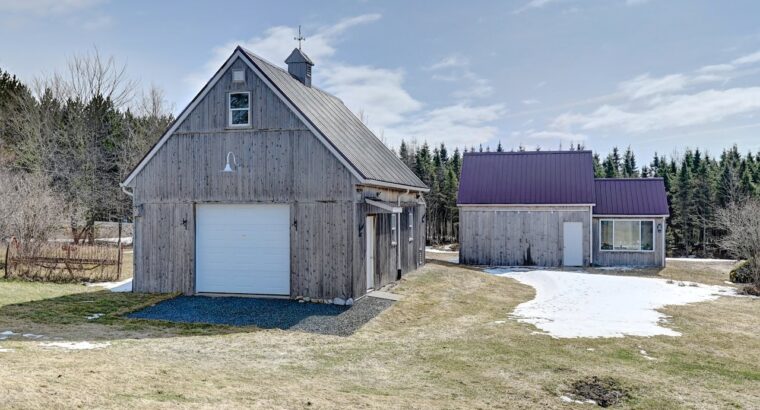 St-Georges-de-Windsor (Estrie): Fermette 3 garages