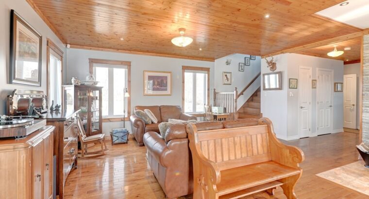 St-Georges-de-Windsor (Estrie): Fermette 3 garages