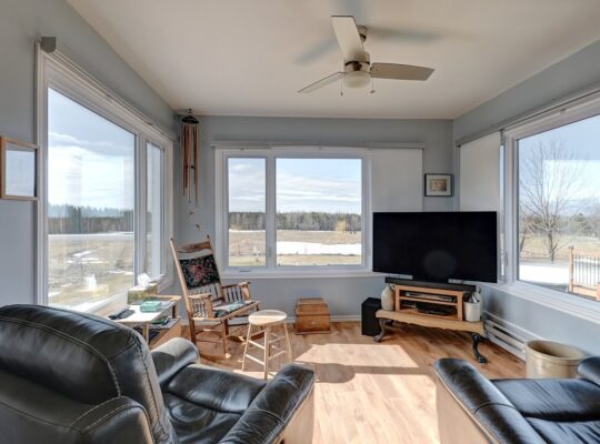 St-Georges-de-Windsor (Estrie): Fermette 3 garages