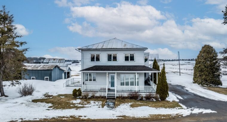 Deschambault-Grondines (Cap.-Ntl) :Fermette 34 acr